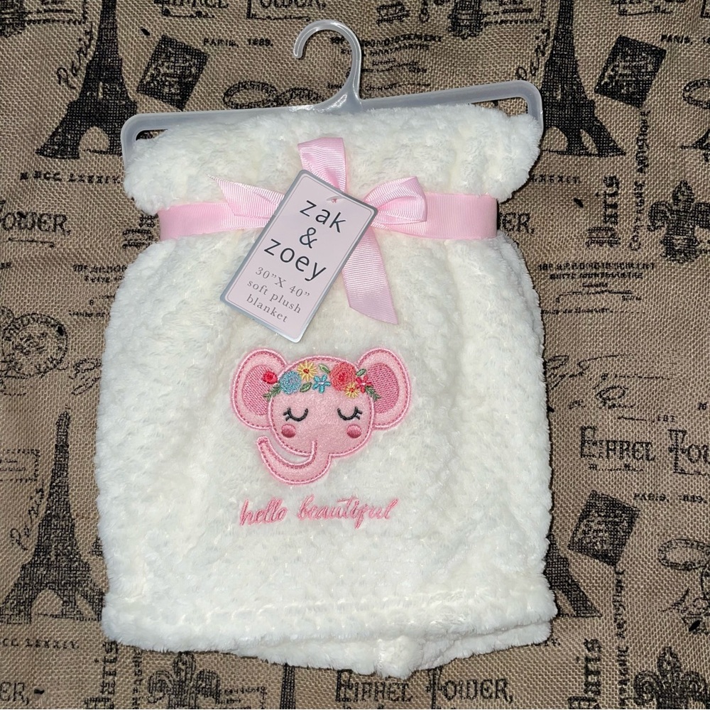 Zak & Zoey NWT! Hello Beautiful Elephant Beige  Pink Soth Plush Blanket